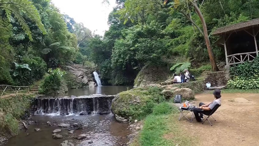 Wisata Alam Curug Tilu Leuwi Opat