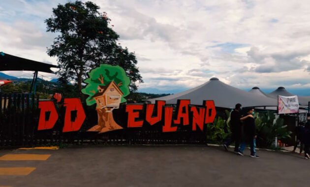 D'Dieuland, Wisata Hits Di Lembang Bandung