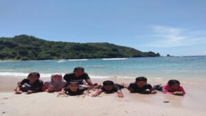 Pantai Wediombo, Pantai Cantik dengan Pesona Laguna