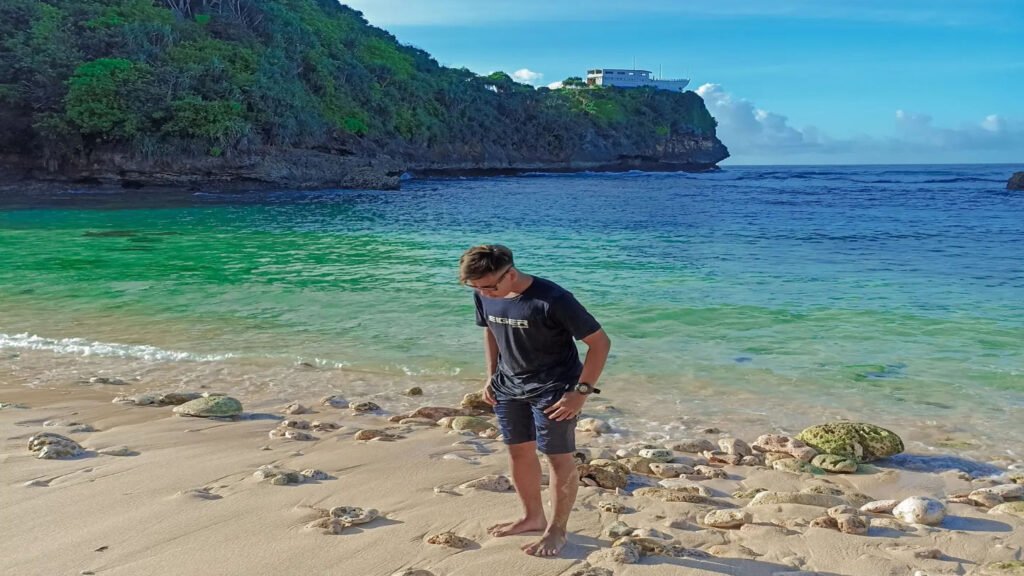 Watu Leter, Pantai Indah di Malang Selatan