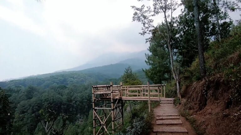 Wana Wisata Negeri Bambu Prigen Pasuruan