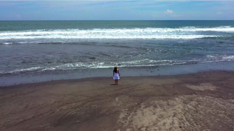 Pantai Kedungu Tabanan Bali