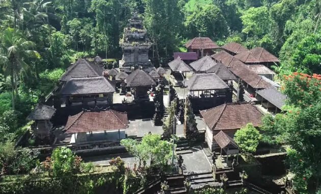 Pura Mengening di Gianyar Bali