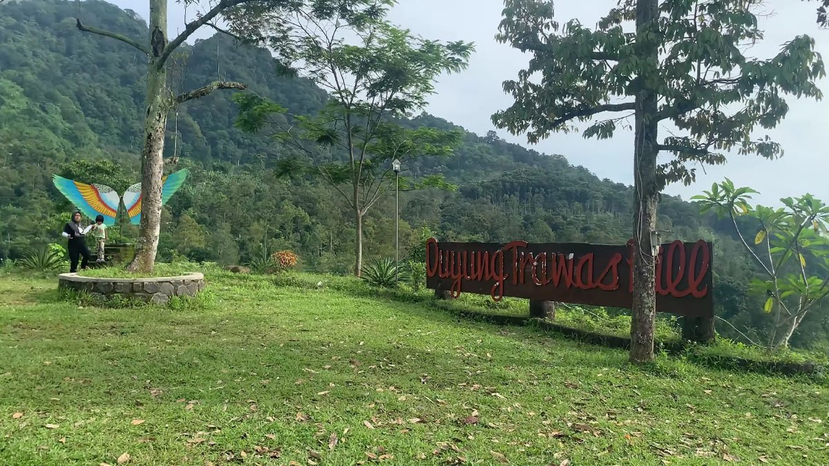 Duyung Trawas Hill, Tempat Rekreasi Hits dan Indah di Mojokerto