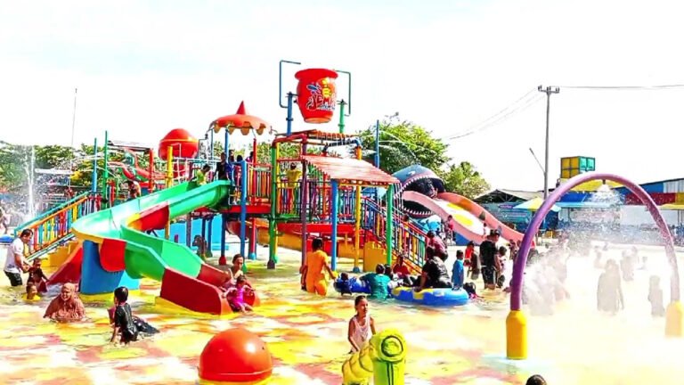 Kolam Renang Jempol Waterboom Wisata Air & Foto 3D Di Cirebon