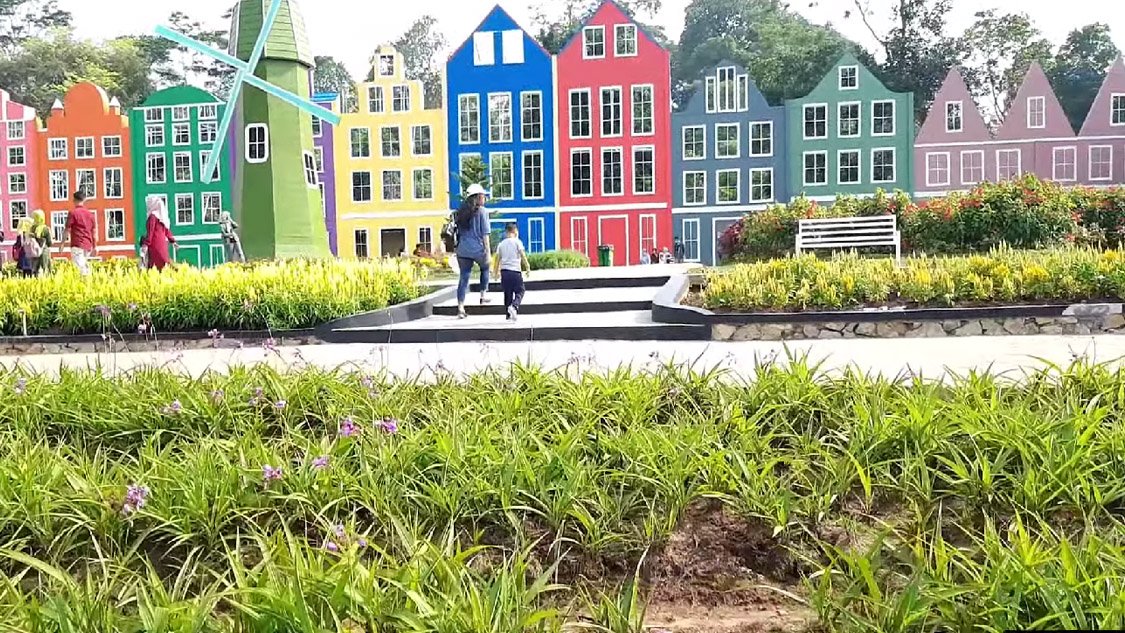 Liburan Unik Ala Eropa di Taman Wisata MBS Serang