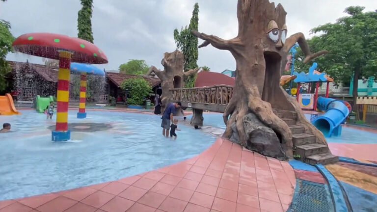Tempat Wisata Dynasty Water World Gresik yang Menarik untuk Anda Kunjungi