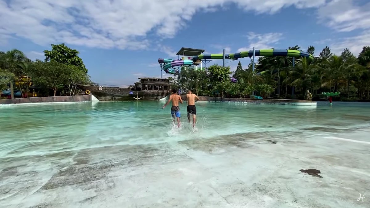 Sangkan Resort Aqua Park: Destinasi Liburan Keluarga yang Ideal di Jawa Barat