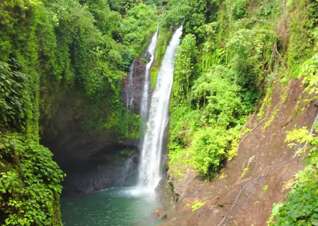 Aling-aling Waterfall: Menikmati Keajaiban Alam Bali Utara
