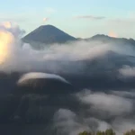 Petualangan Mendaki Gunung Semeru: Pengalaman Tak Terlupakan